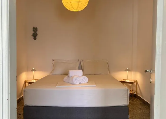 Grandma's Sifnos House Aparthotel