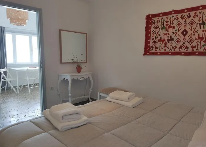 Grandma's Sifnos House 4*